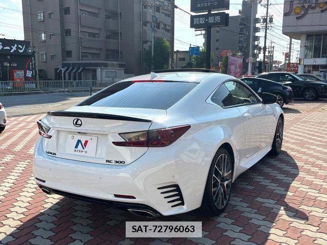 Lexus RC 2018-04 1228575-16