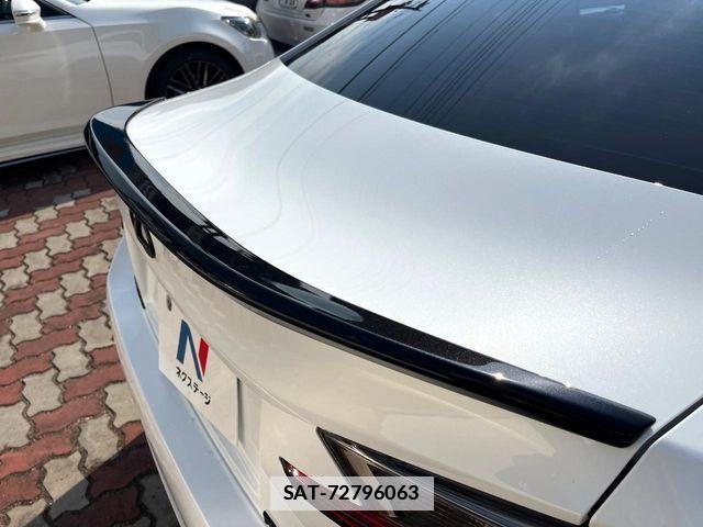 Lexus RC 2018-04 1228575-3