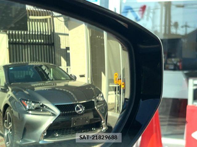 Lexus RC 2019-09 4964855-3