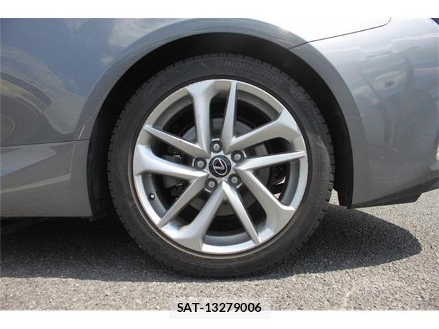 Lexus RC 2020-02 6305007-16