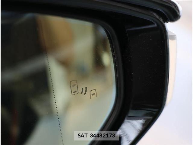 Lexus RC 2023-05 7221100-27