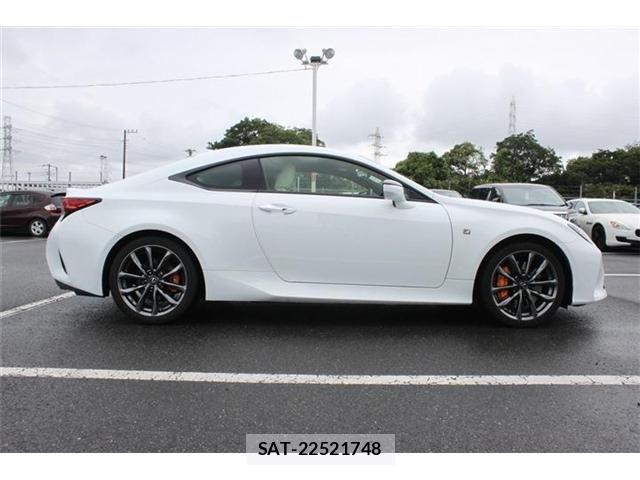 Lexus RC 2019-06 7786615-16