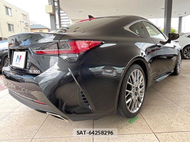 Lexus RC 2021-08 7979792-15