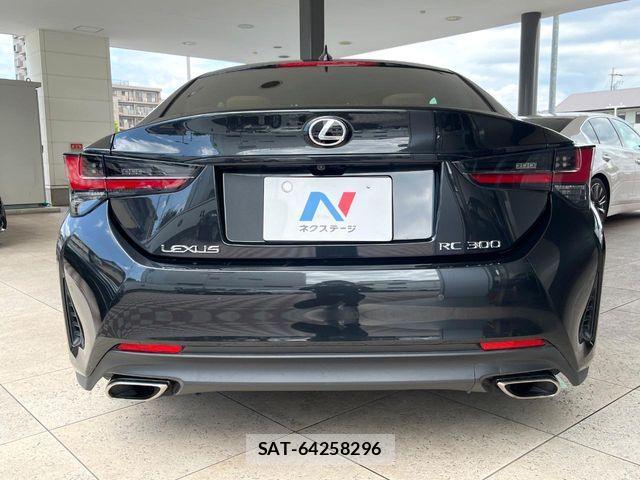 Lexus RC 2021-08 7979792-16