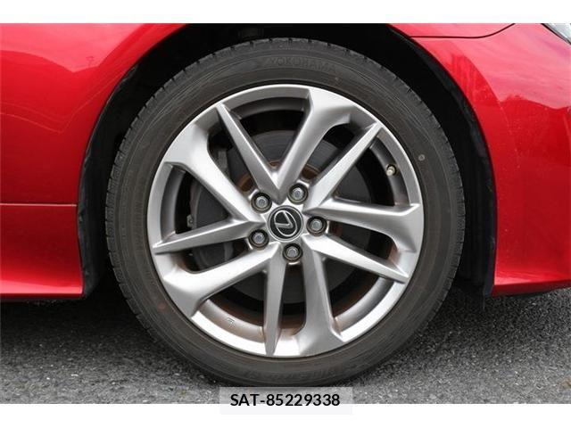 Lexus RC 2021-04 8830019-19