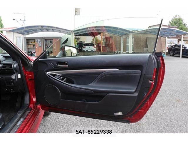 Lexus RC 2021-04 8830019-24