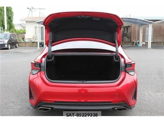 Lexus RC 2021-04 8830019-25