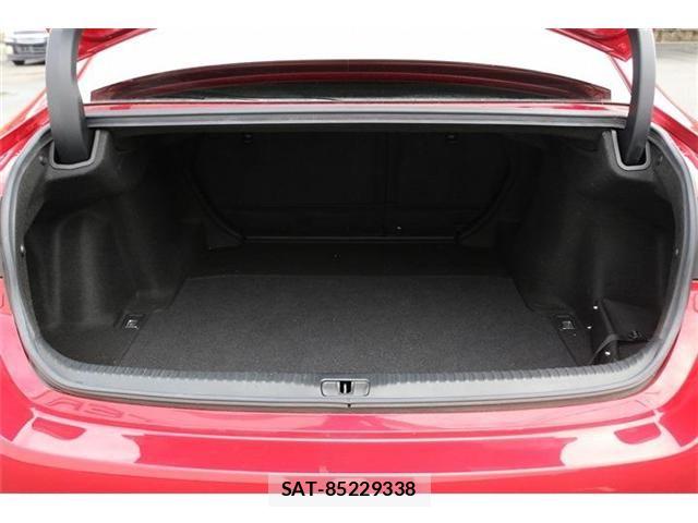 Lexus RC 2021-04 8830019-26