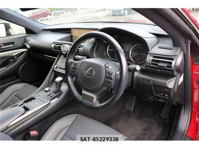 Lexus RC 2021-04 8830019-29