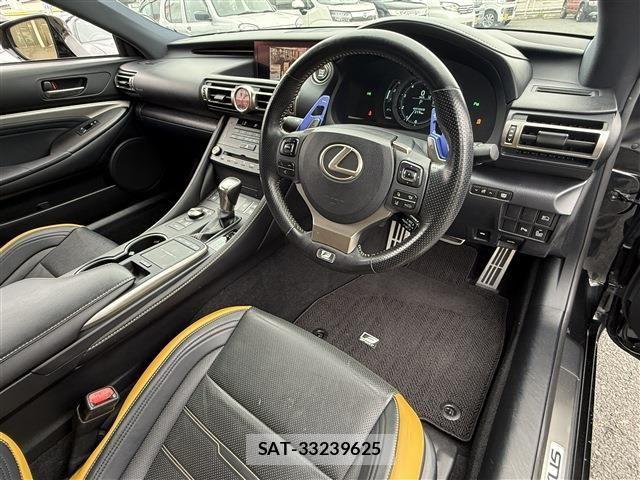 Lexus RC 2018-10 8830018-23