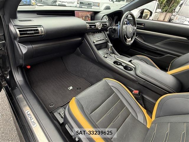 Lexus RC 2018-10 8830018-26