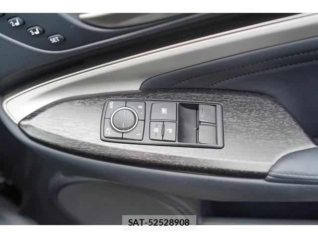 Lexus RC 2018-03 826333-17