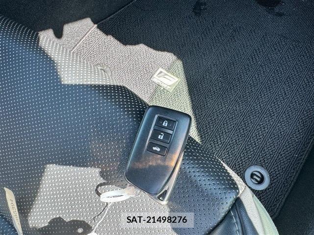 Lexus RC 2021-08 1282070-27