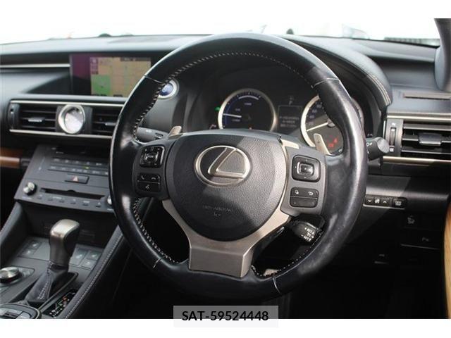 Lexus RC 2015-09 3674868-25