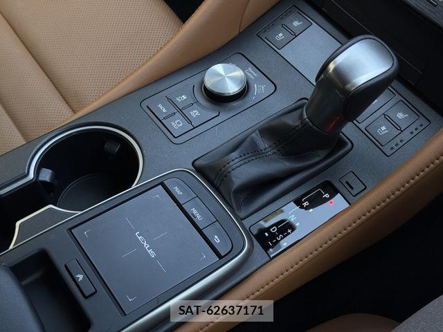 Lexus RC 2023-04 5871152-10