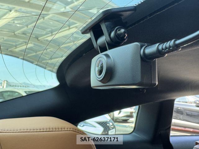 Lexus RC 2023-04 5871152-4