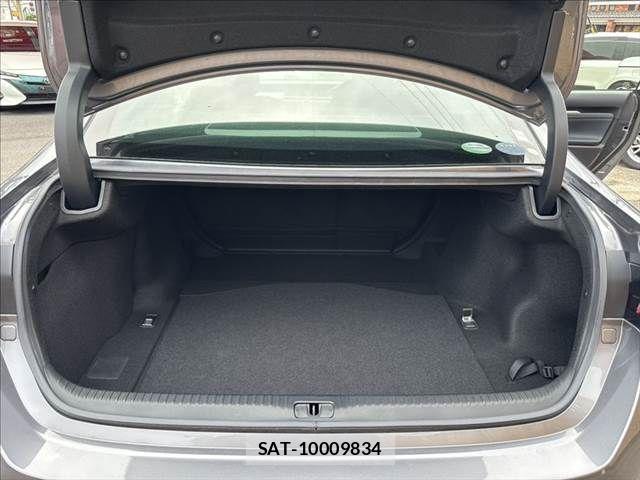 Lexus RC 2019-04 6011841-9