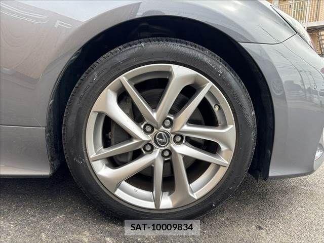 Lexus RC 2019-04 6011841-12