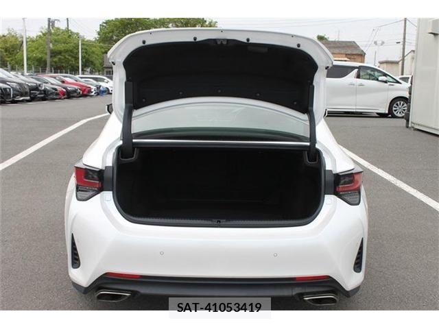 Lexus RC 2019-10 6612928-29