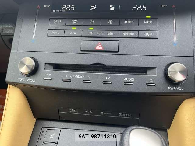 Lexus RC 2015-04 6716556-6