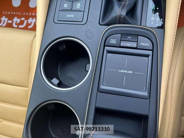 Lexus RC 2015-04 6716556-12