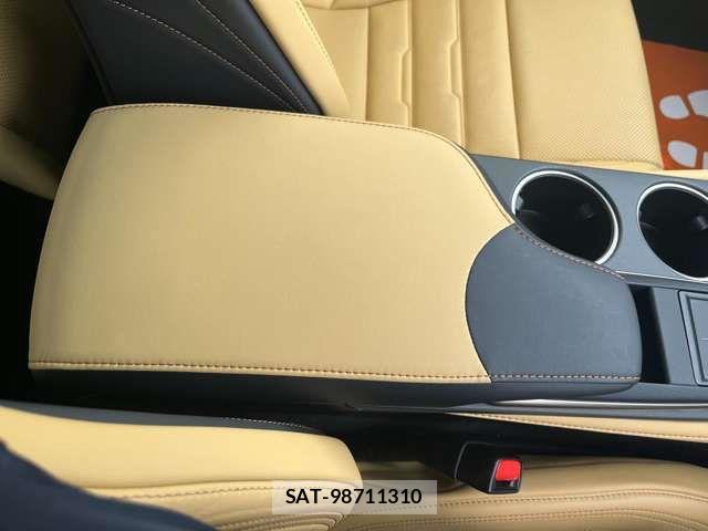 Lexus RC 2015-04 6716556-13