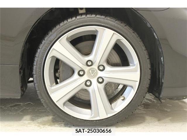 Lexus RC 2014-10 6907826-23