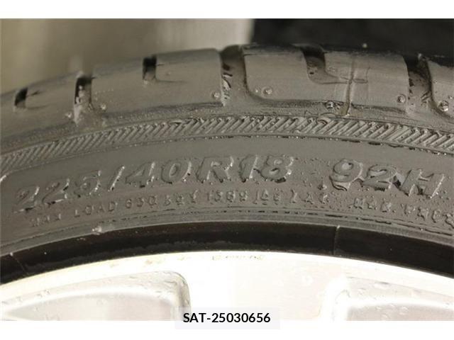Lexus RC 2014-10 6907826-28