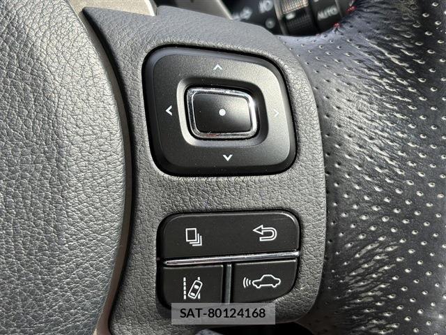 Lexus RC 2016-08 7221108-4