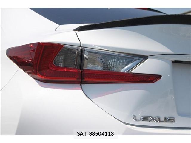 Lexus RC 2015-07 7221098-16