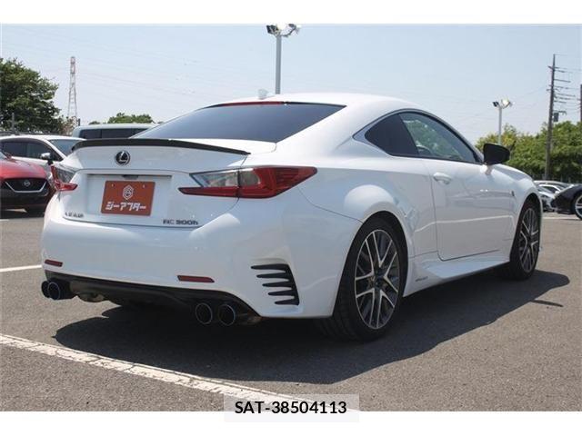 Lexus RC 2015-07 7221098-18