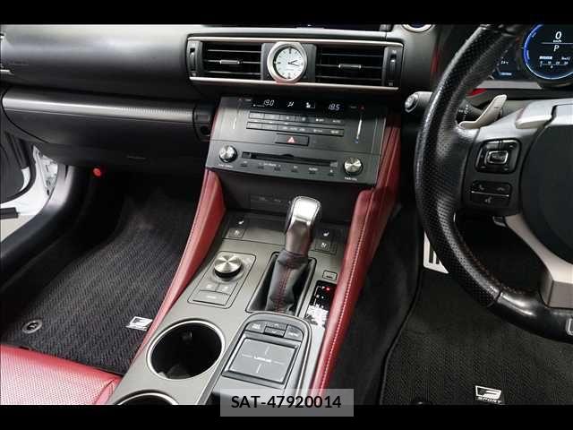 Lexus RC 2017-07 7221104-11