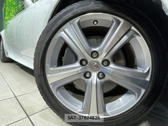Lexus RC 2015-01 7962451-12