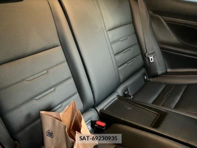 Lexus RC 2018-04 8100187-11