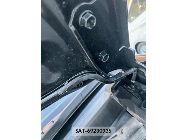 Lexus RC 2018-04 8100187-26