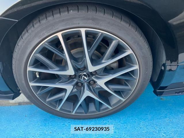 Lexus RC 2018-04 8100187-6
