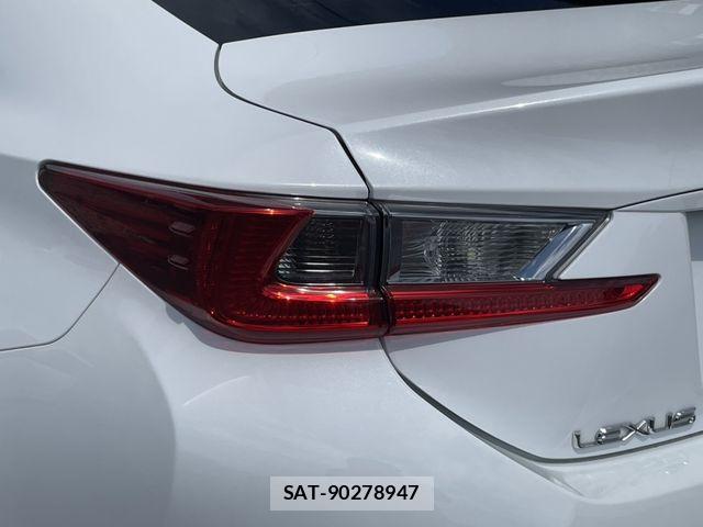 Lexus RC 2015-02 8131045-9
