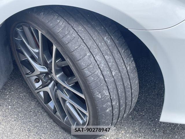 Lexus RC 2015-02 8131045-10