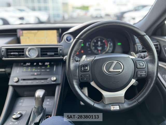 Lexus RC 2018-06 8131043-18