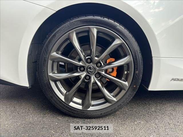 Lexus RC 2019-09 8131044-25