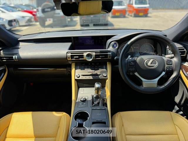 Lexus RC 2019-02 8146082-1