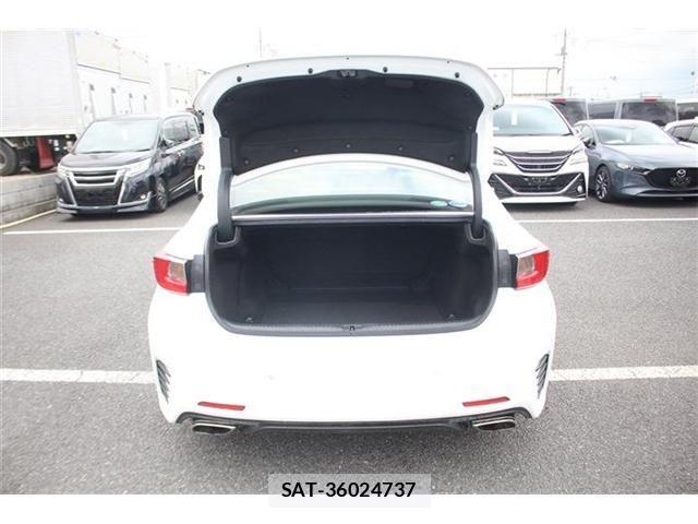 Lexus RC 2015-02 8245751-28