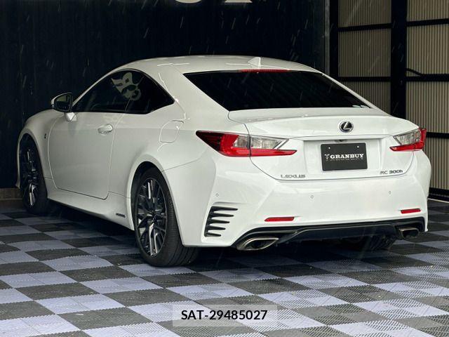 Lexus RC 2015-07 8413308-14
