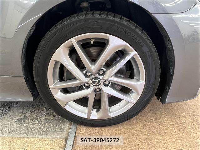 Lexus RC 2019-01 8659989-12