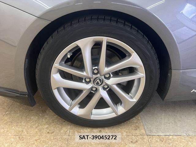Lexus RC 2019-01 8659989-24