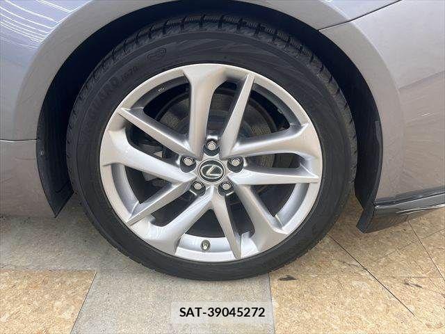 Lexus RC 2019-01 8659989-25
