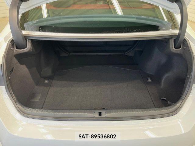 Lexus RC 2023-04 8666421-10