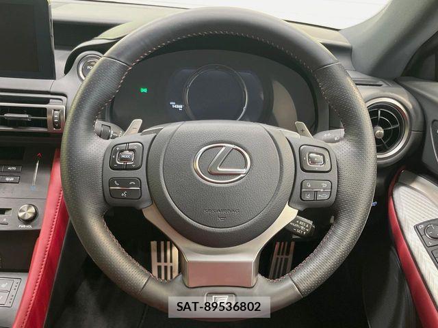Lexus RC 2023-04 8666421-11