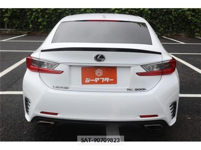 Lexus RC 2014-10 8743495-11