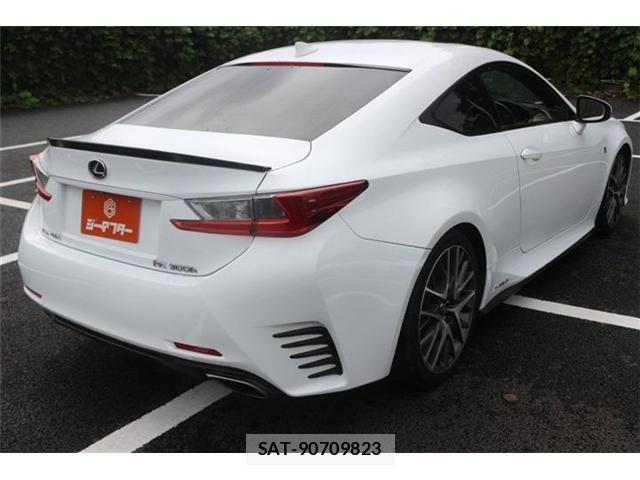 Lexus RC 2014-10 8743495-12